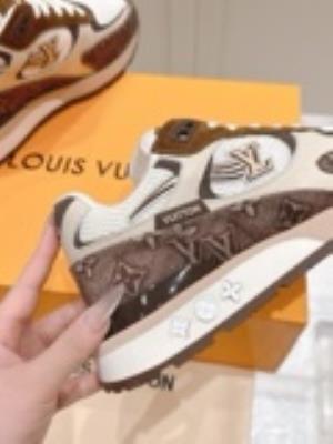 wholesale quality men's louis vuitton run way sneakers model no. 815